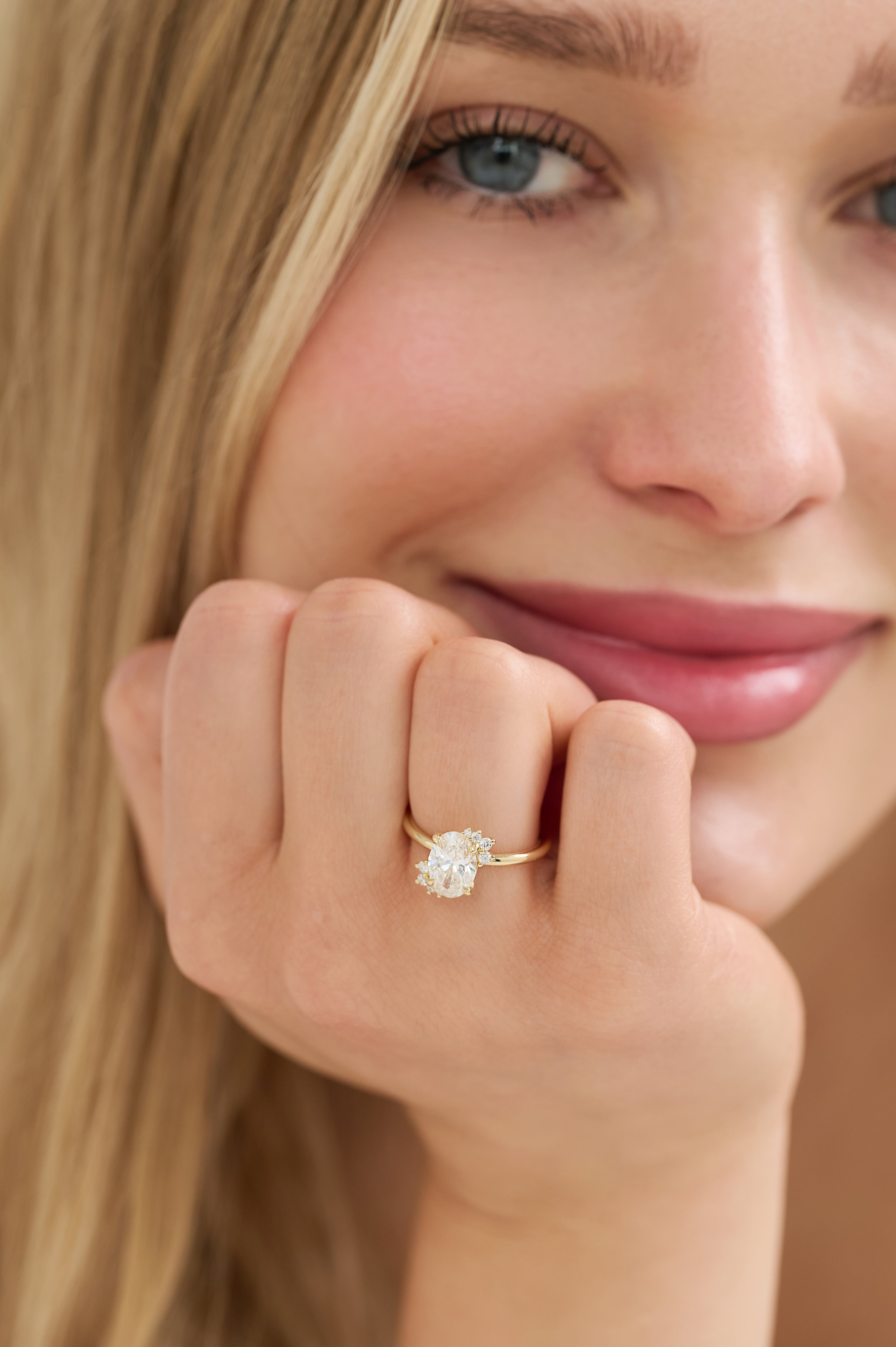 Arlia Oval Cut 1.67ct Lab-Grown Diamond Cluster Band