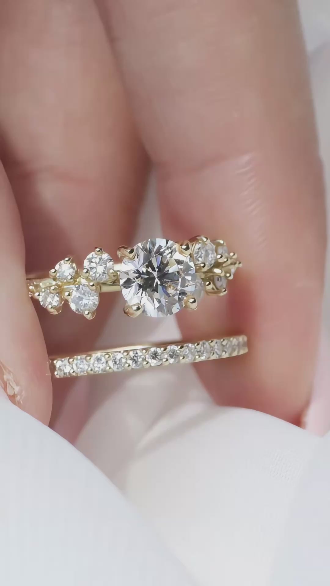 Kellie Round Cut 1.09ct Diamond Engagement Ring