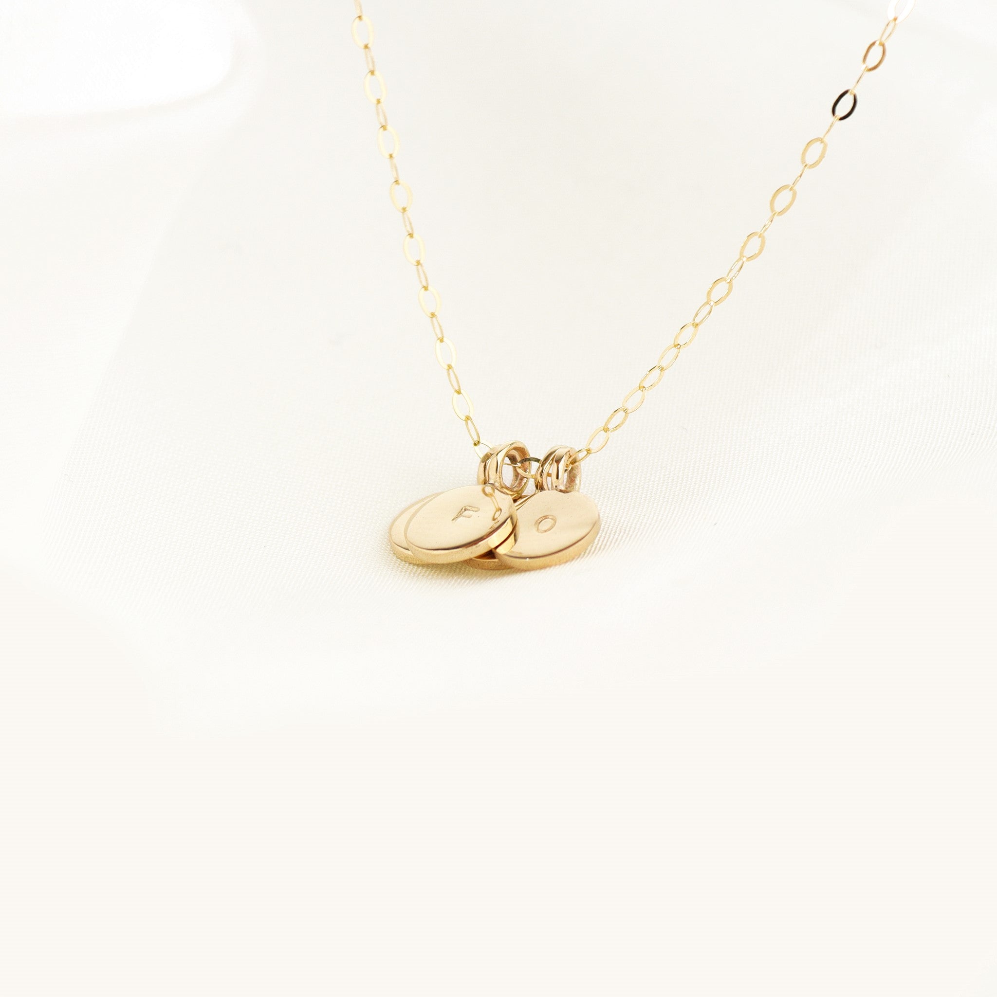 Yellow Gold Bone & Smooth Disc Necklace | Van Peterson London
