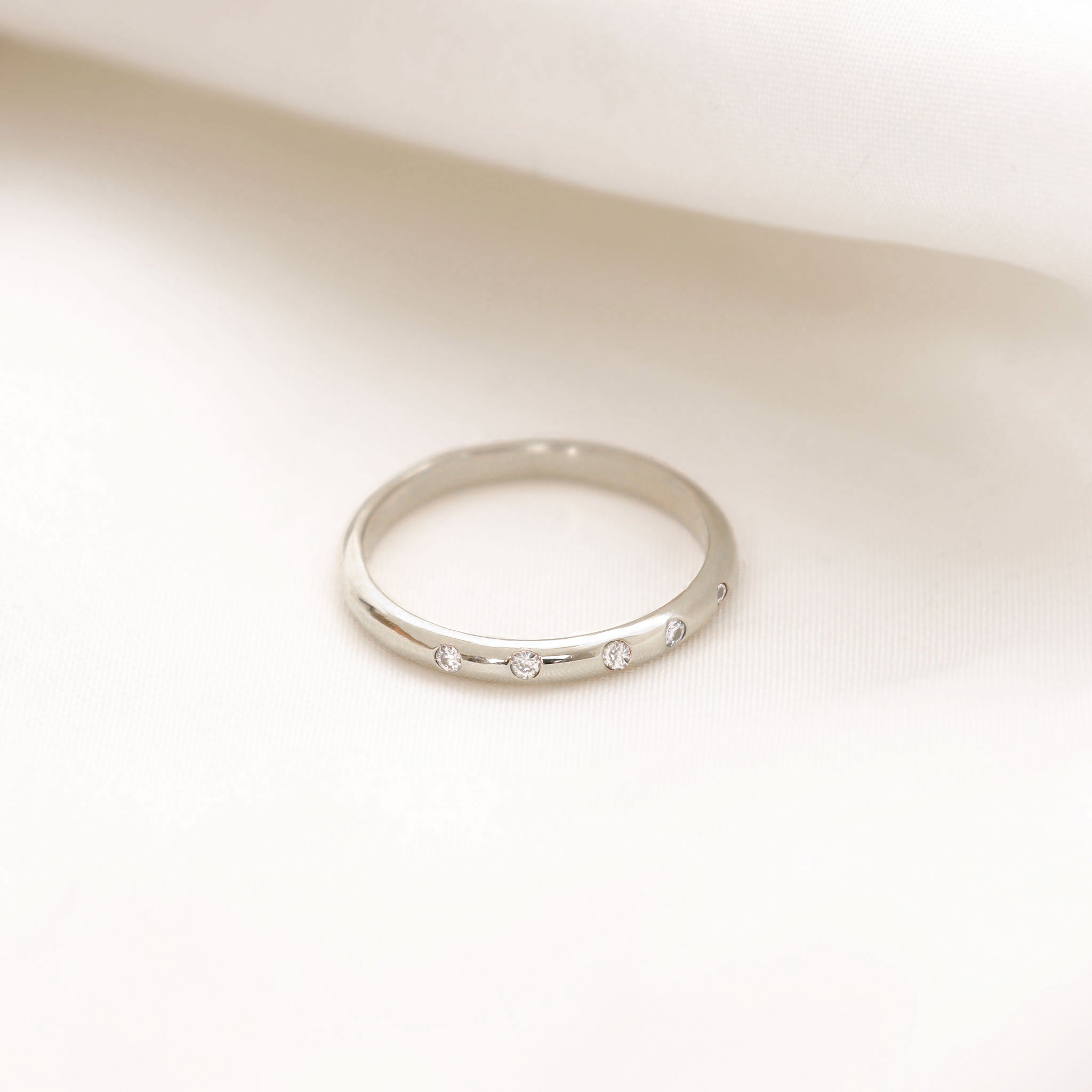 Rustic Elegant 18 Karat solid gold Diamond ring,unique 18K gold  ring-Wedding band-Gift idea-Anniversary gift Matana Jewelry